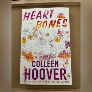 Heartbones by Colleen Hoover